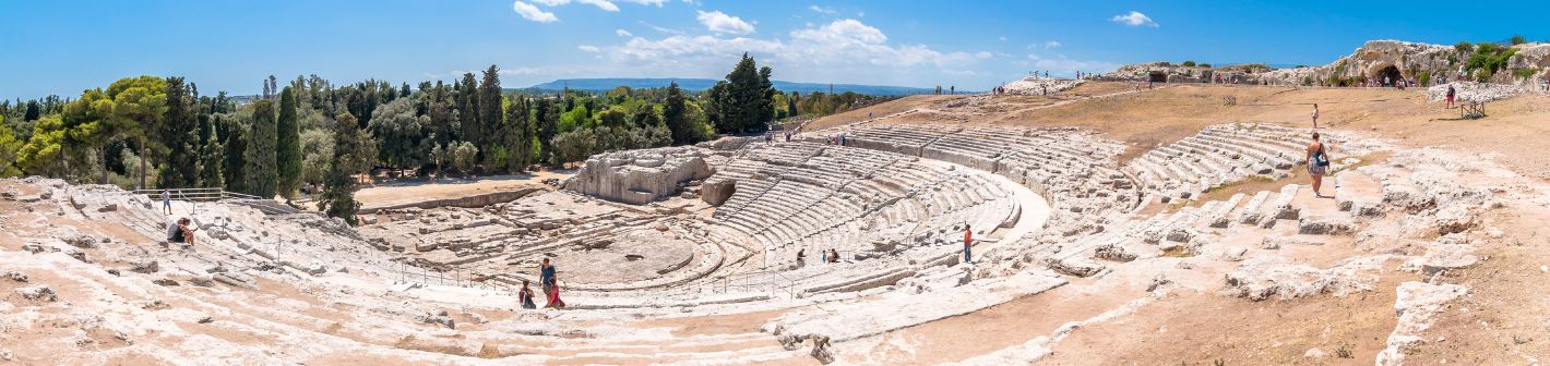 Archäologiepark Neapolis in Syrakus mit dem griechischen Theater